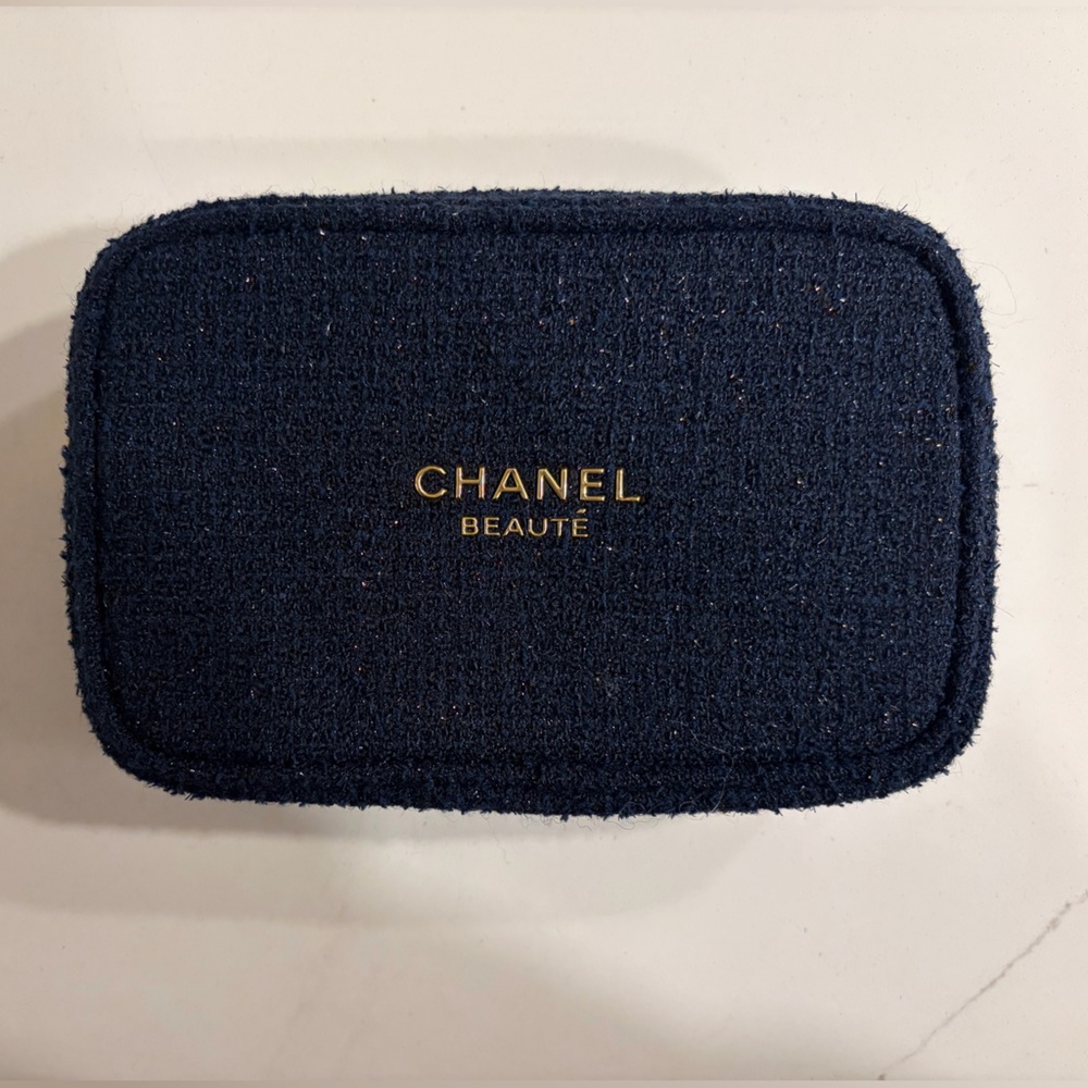 Chanel Beauté Textured Blue Pouch